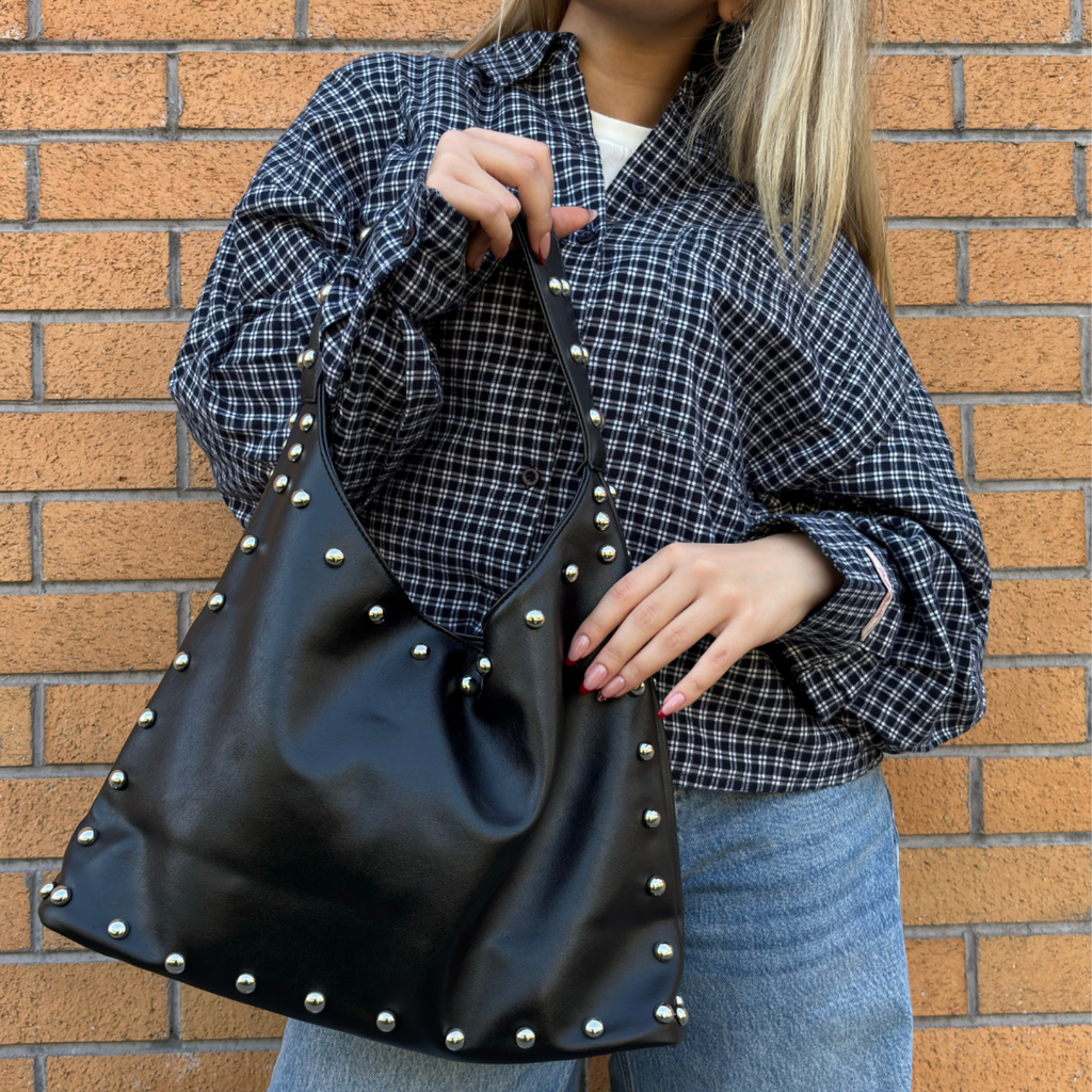 Rivet Geniş Hacimli Kadın Omuz Çantası