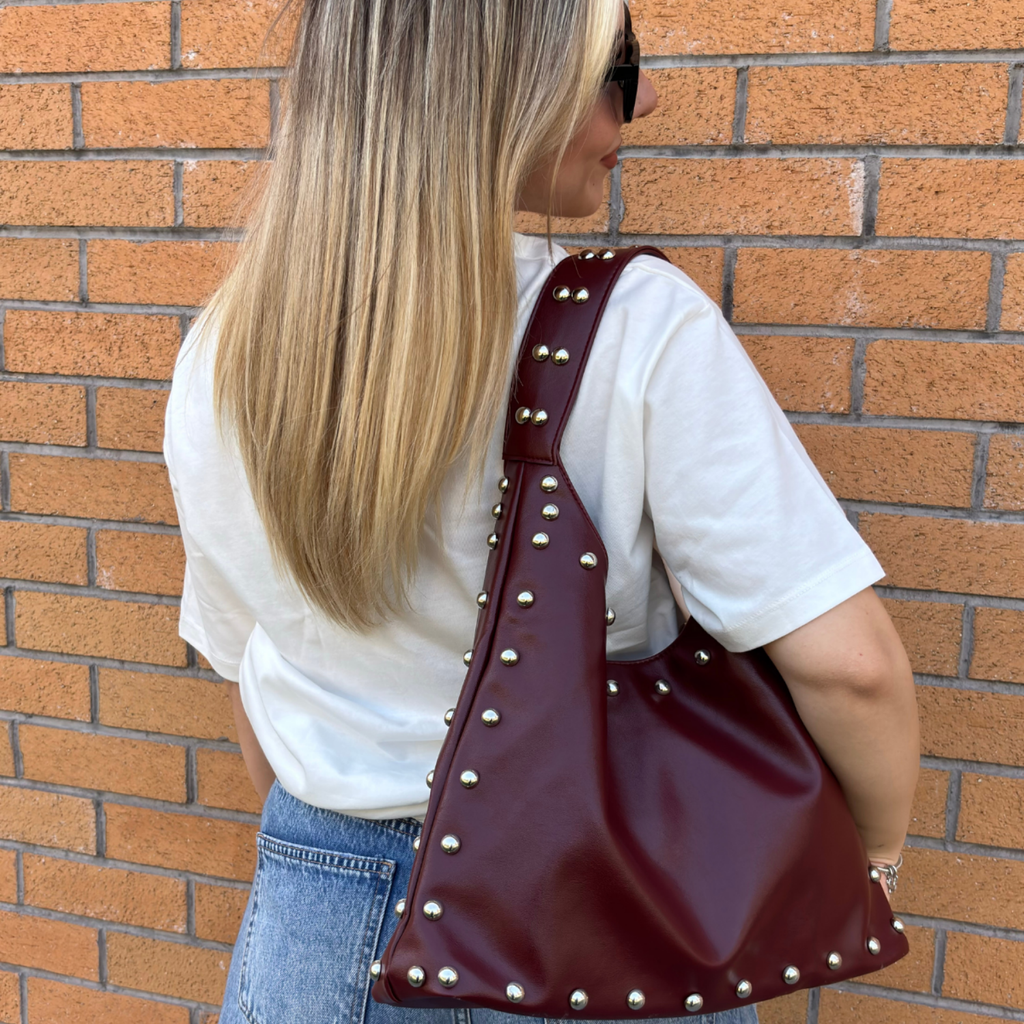 Rivet Geniş Hacimli Kadın Omuz Çantası