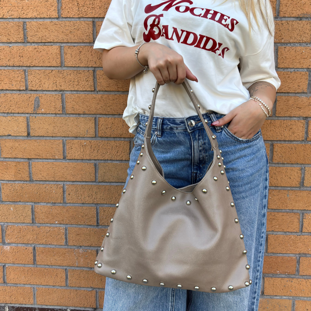 Rivet Geniş Hacimli Kadın Omuz Çantası