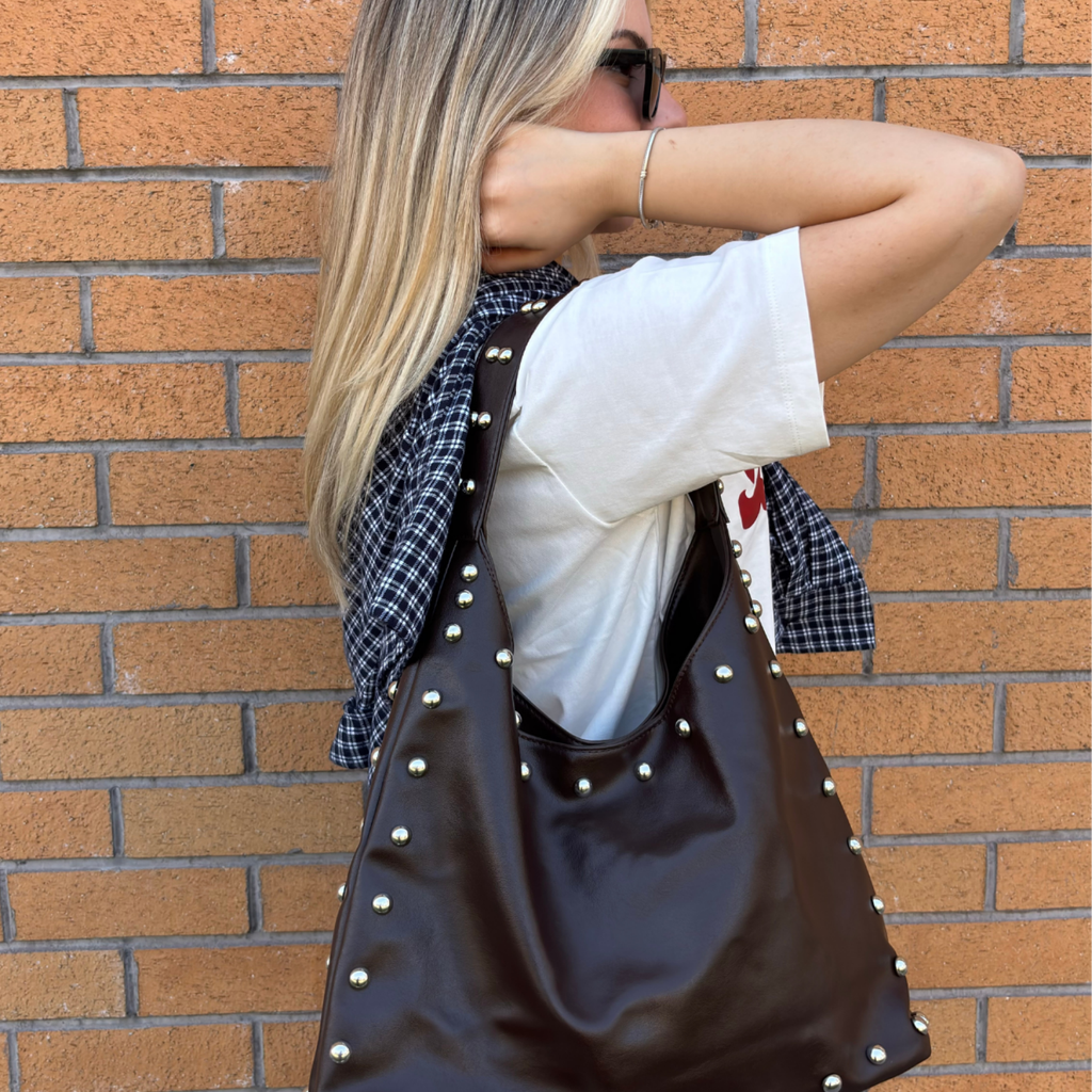 Rivet Geniş Hacimli Kadın Omuz Çantası