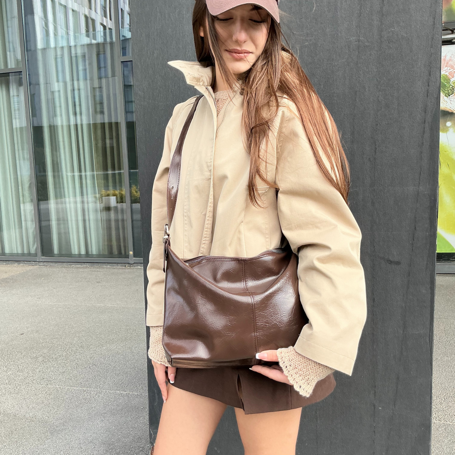 Nova Geniş Hacimli Çapraz Askılı Kadın Çanta