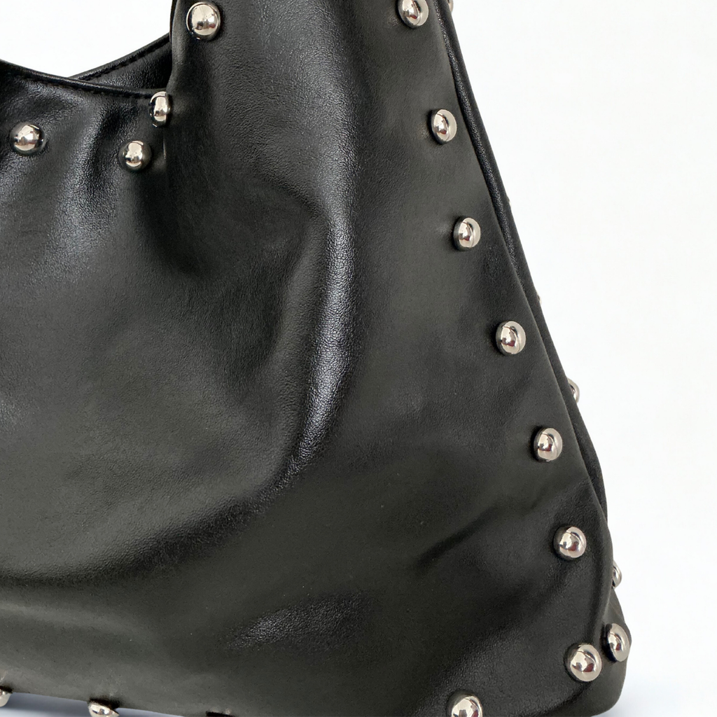 Rivet Geniş Hacimli Kadın Omuz Çantası